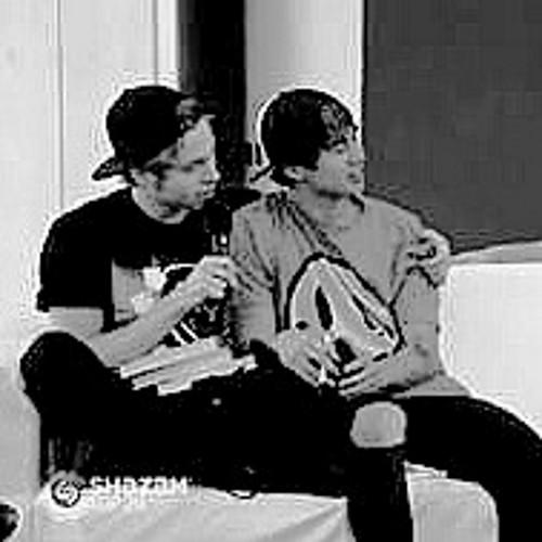 |Calum Thomas Hood. Lucas Fletcher, Elise Rose, Karla Marie Hemmings. Engaged @TheCal5SCS|