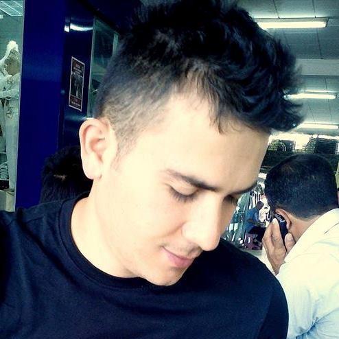 http://t.co/yq4BU1Rzj7 ve http://t.co/HaBdrBkn56 Yöneticisi, Teknoloji Danışmanı, Ürün İnceleme Editörü vs. vs... Bir tek Sen eksik...