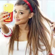 Hola, me llamo Camila pero me puedes decir Milah, tengo 17 años, amo a Ariana Grande, es mi idola, mi sueño es ser una empresaria y viajar por el mundo.