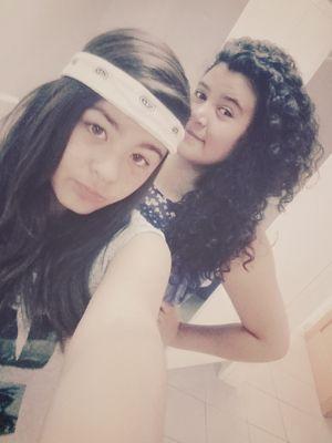 342df763f94a490's profile picture. tengo 14 años y vivo en Chile y estoy soltera ;-) sigeme y te sigo