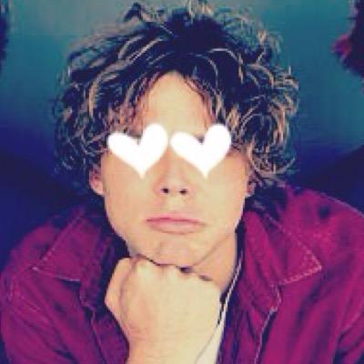 @Calums_Girl96 gave you a free follow her back