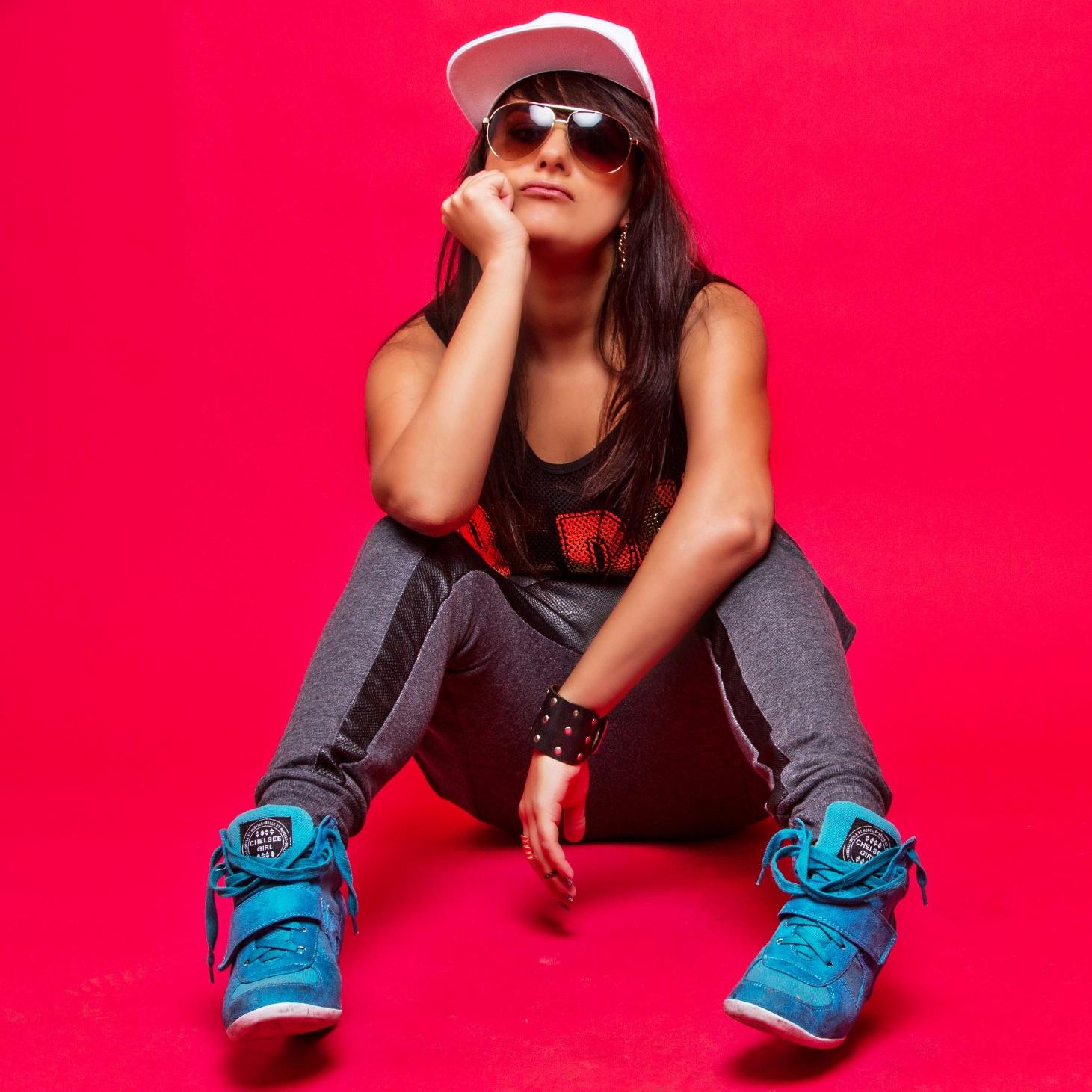 Madam H is one of the only touring MC's in Oz. Setting dance floors on fire by infusing her electric energy & unique Hip Hop Vibe! Guess what 2015 holds?..
