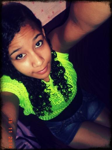 aanniinnhaa_09's profile picture. 