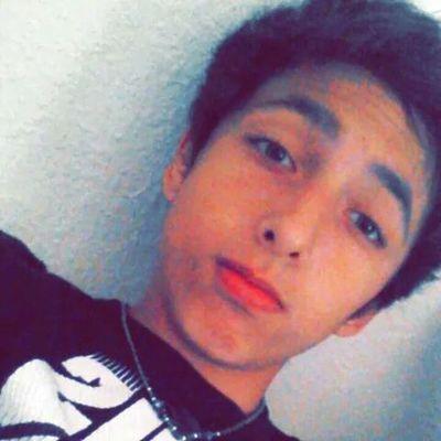 Anthony Mendoza.
Follow for follow
Skate is life