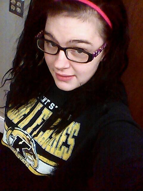 Hello.! my name is Tressa Rae Pudder.... i love music, singing, dancing, wrestling, and cheerleading.! (: 3 i love Scotty McCreery.! And I Love John Cena.! 3