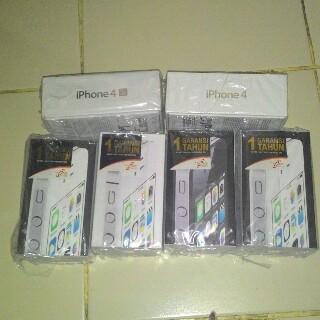 Jual Pavor di makassar, berbagai macam tipe dan iphone asli original 100%, call and sms 082220100087