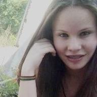Sagitáriana, 18 anos, gremista