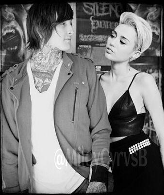 Miley, mi morra. Kenadee, mi morrita. Keep listening to music, 'cause it gets you through everything, I promise.You're alive. Live.... #RolBand