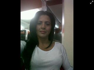 Sólo con ver tu nombre me haces suspirar, imaginate cuando te veo, te quiero cada dia más. #EntreChavistaNosSeguimos