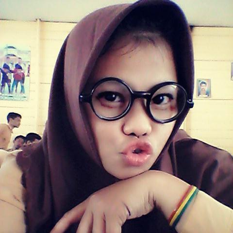 (˘⌣˘)ε˘`) Computer Engineering & Networks Management at SMK Swadaya Banjarmasin • :* :*({})