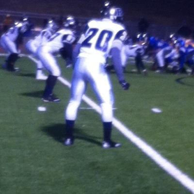 5'5
215 
All-American Linebacker!!
Ranked #11 state of Ms.. 
10-31-13 @diamondkhadejah..