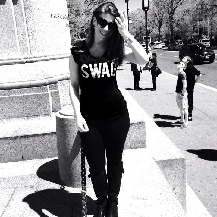 lana_leigh03's profile picture. delirious 🤟