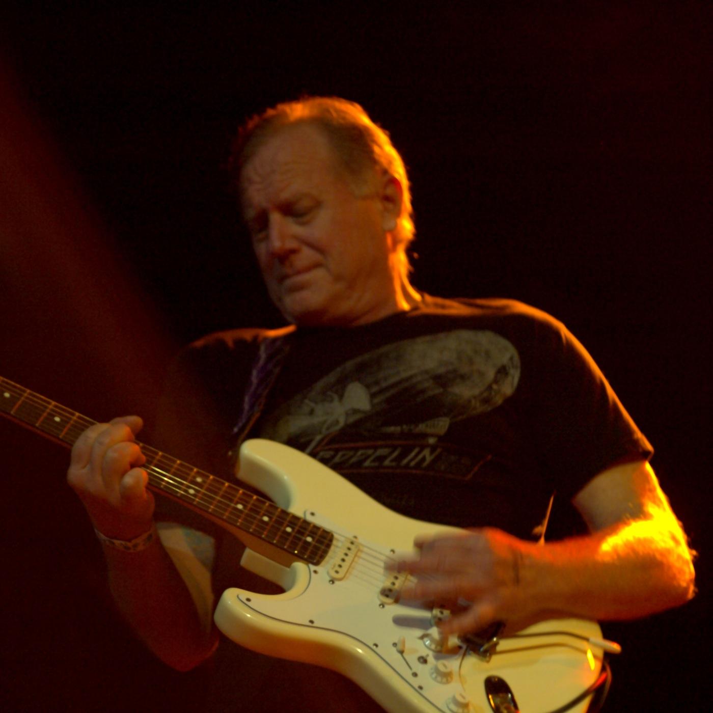 NORESERVE_Grant's profile picture. Songwriter and lead guitarist for NO RESERVE Band.