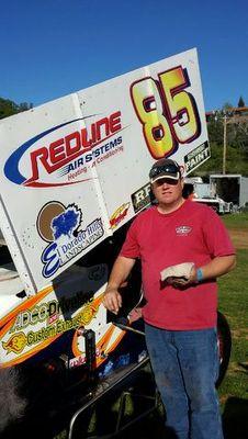 redlineair's profile picture. 