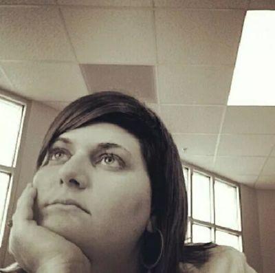 27, fan of Chelsea FC and Florida State, currently fighting primary progressive multiple sclerosis through chemo. Dx 2012