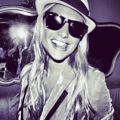 LolaCanavosio's profile picture. Fashion designer