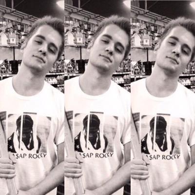 hey im cameron & joey is daddy af
