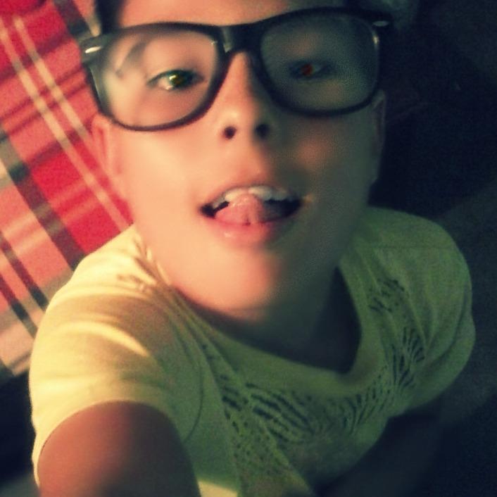 Bueno Yo Cumplo Años El 27/10 Me  Gusta Mucho El Chocolate Siqueme En Todas Las Redes Sociales :3 Fb https://t.co/GbviD8UXV2 Ask'Men; http://ask.