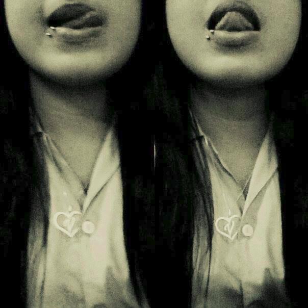 - ¿Te gusta mucho, verdad?  - ¿Por qué lo dices?  - Sonríes siempre que escuchas su nombre :$
Un 18 sin fin♥ Mi 20Fav♥
#18♥ #20♥
#FVRD #FJRP