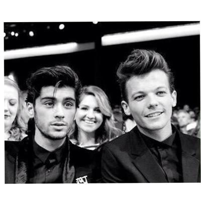 i love you so im going to help you! your idol is going to follow you just dont give up. xx @Leeds_Lovers