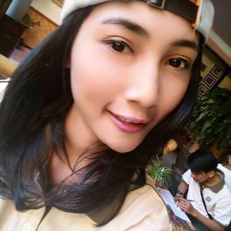 riskyanahudayat's profile picture. Kasabandia