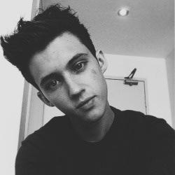 OnCaylensCloud's profile picture. jc & connor follow