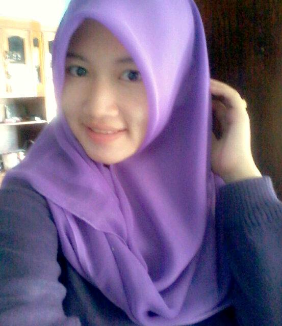 HanaHanaazizah's profile picture. 