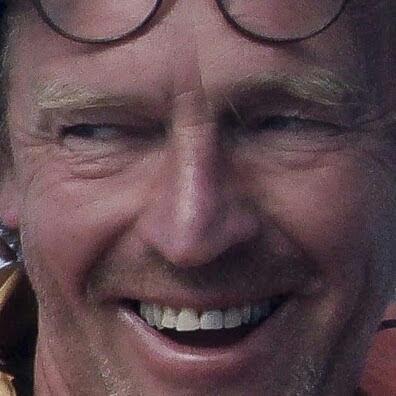 creatief ondernemer & (letterlijk) grote invoeler - verdiepen & verbeteren - levenservaring & humor