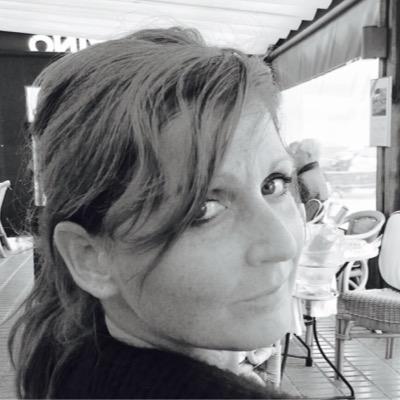 KimKivaru's profile picture. 