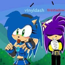 @Marithekitty!  @sonicthehedgehog @goldenfreddy @linpowerranger if u see in YouTubei didn`t exist right vinyldashplaysgames! gaming so u can see my videos! .3.