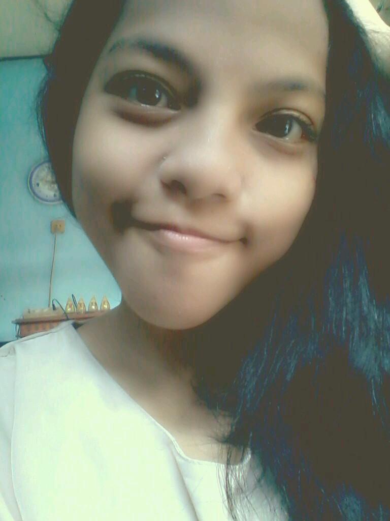 IG: anggitanurfauziah⇨pin: 7FAF1AC4⇨gak ada kata terlambat ;;)