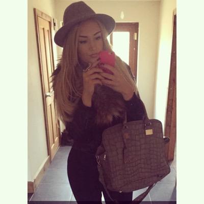 xZowieBurnsx's profile picture. 22. Hair Stylist. Keep your standards high and your heels higher and never trust anyone without a tan! If anyone ever asks... Music is the answer!✌