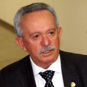 Benedito de Lira é reconhecido como um parlamentar muito atuante e um politico muito eficiente cuidando dos interesses de Alagoas em Brasília.