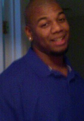 AlvertisG's profile picture. 