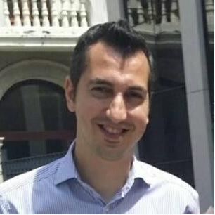 Socialdemócrata y Federalista de convicción. Físico de formación. Jefe de Proyectos IT de profesión.