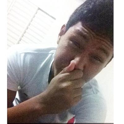 Eu descobri que sempre vai haver alguém para me mostrar que ainda vale a pena sorrir.