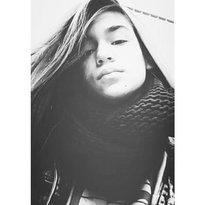 ainaab's profile picture. Afronta la realitat o t'he la podries perdre.