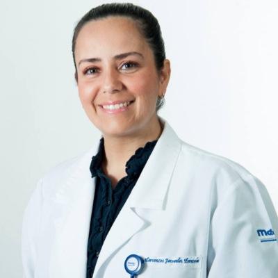 Directora Académica, Médica Sur, Profesora Titular del Curso de Especialidad de Medicina Interna (Médica Sur/UNAM), Médico internista
