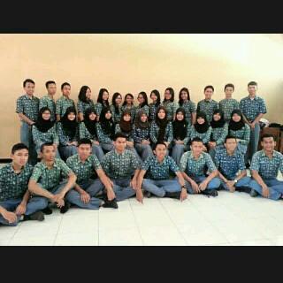 Keberagaman bukan untuk di seragamkan, karena kita Bhinneka Tunggal Ika. Solidarity - Creativity - Stupidity. Cah Cahe Totok ♥