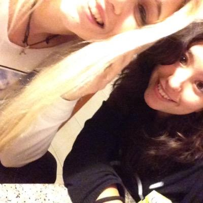 annazanny's profile picture. 