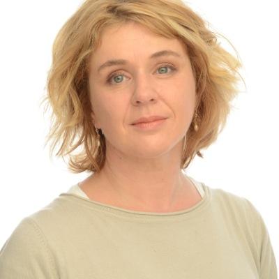 Manager Nursing Affairs, Calls Canada and the UK home. Loves to dance the blues. Tweets are my own