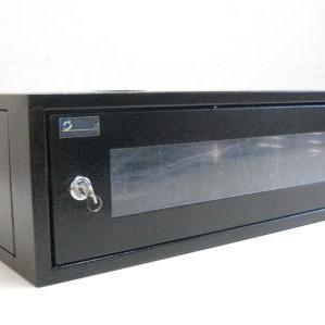 As melhores ofertas você encontra na AAC Metal. As melhores marcas e novidades de Racks , Acessórios, Painéis e Armários de Aço.