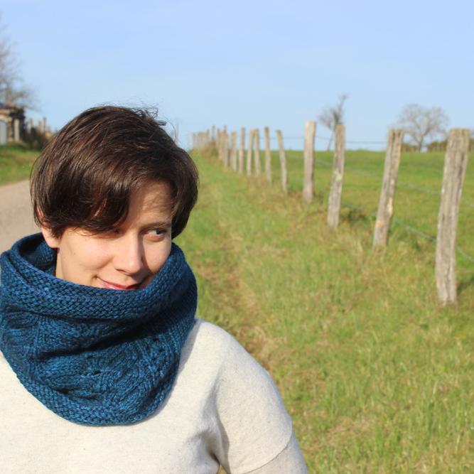 Instantslouise's profile picture. Instants de Louise, c'est ma petite entreprise de patrons et accessoires de tricot. Mais c'est aussi mon blog, avec du tricot (bien sûr), de la couture et +...