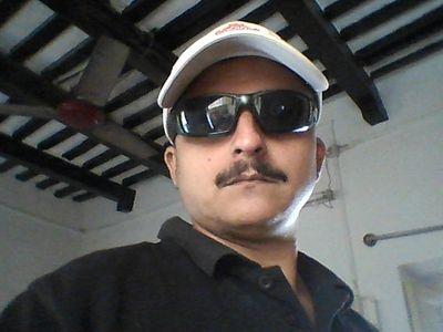 I AM A SIMPLEMAN.