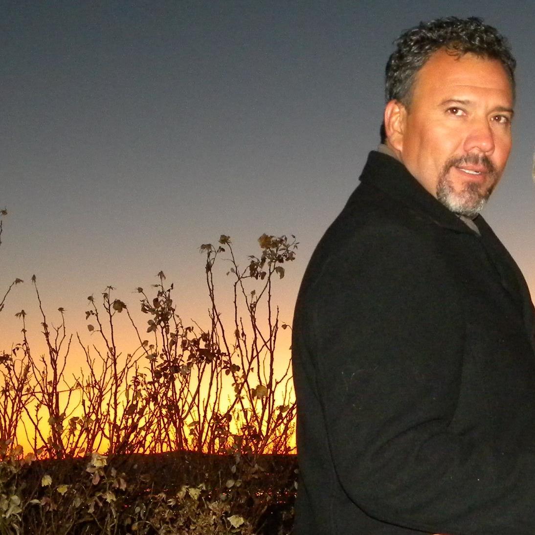 A guys perspective on living with the lap band. The good, bad, ugly and the hilarious.    Christian, author, entrepreneur, blogger, nutrition & fitness expert.