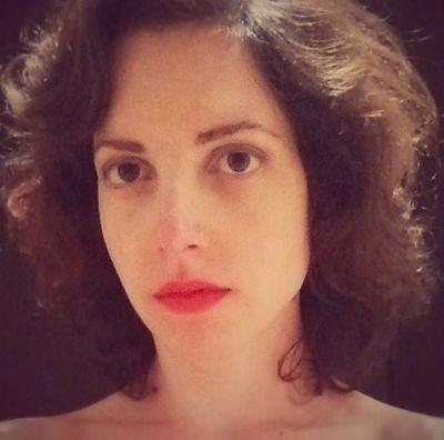 écrivain ascendant poète, ne se limite à aucun genre ni à aucun public. La Révolte au coeur/ Prenez le temps de lire les étoiles Ateliers d'écriture