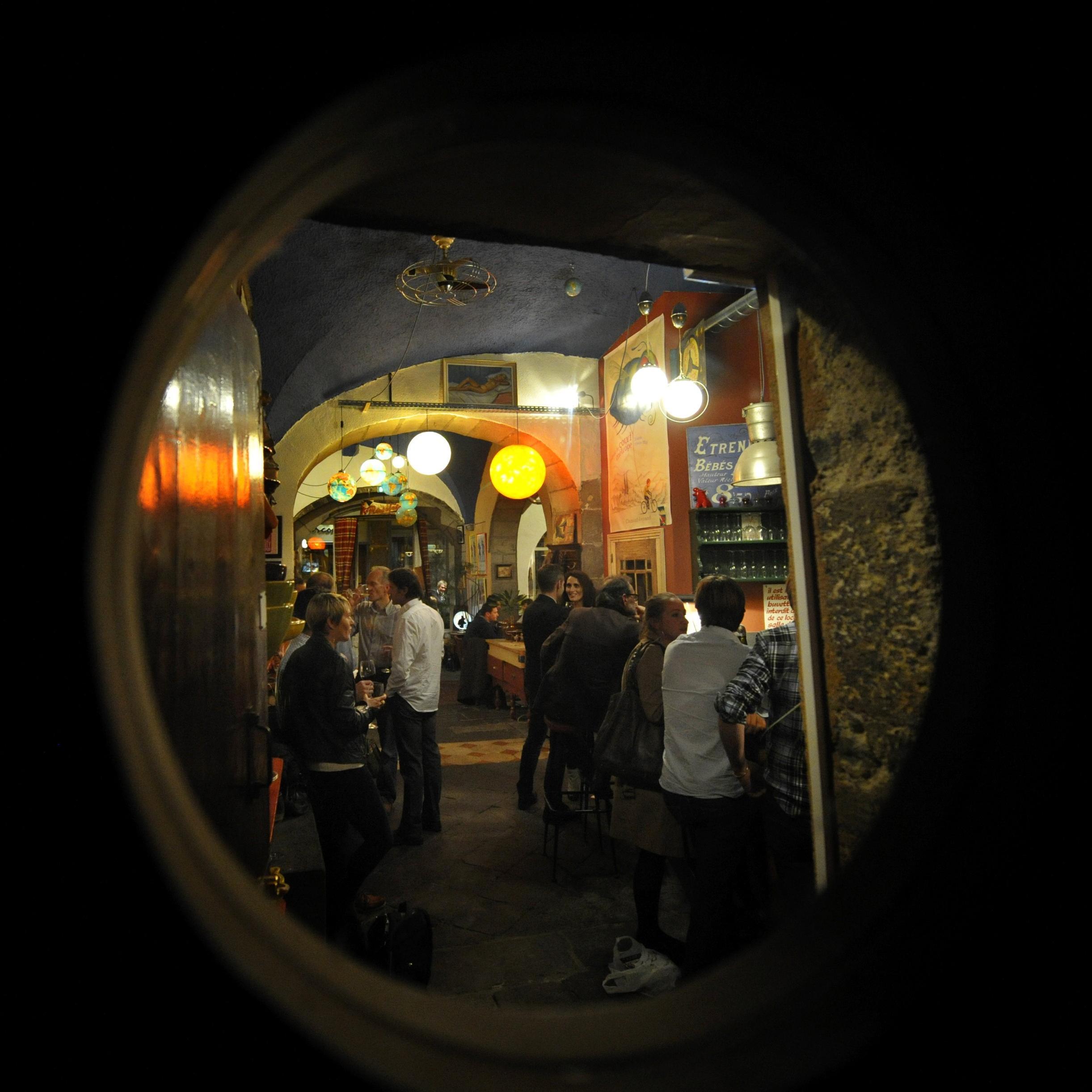 Où  sortir à Clermont-Ferrand, à la nuit tombée ? Suivez le guide ! Compte administré par @lamontagne_fr