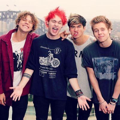be back in a sec making a pizza lol- Michael Clifford.