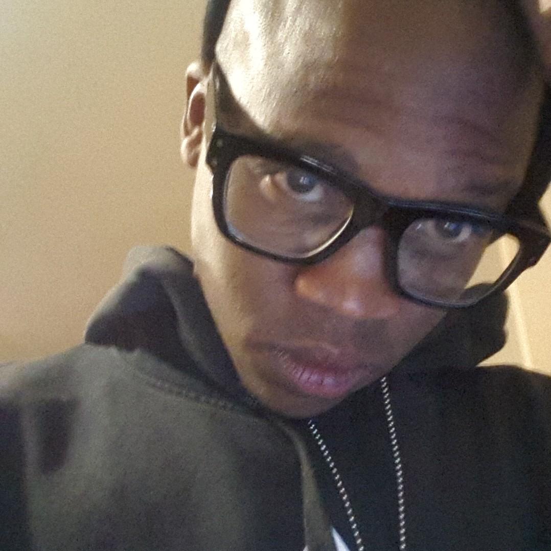 Dee_Cee28's profile picture. I'm that boy, you wish to know.