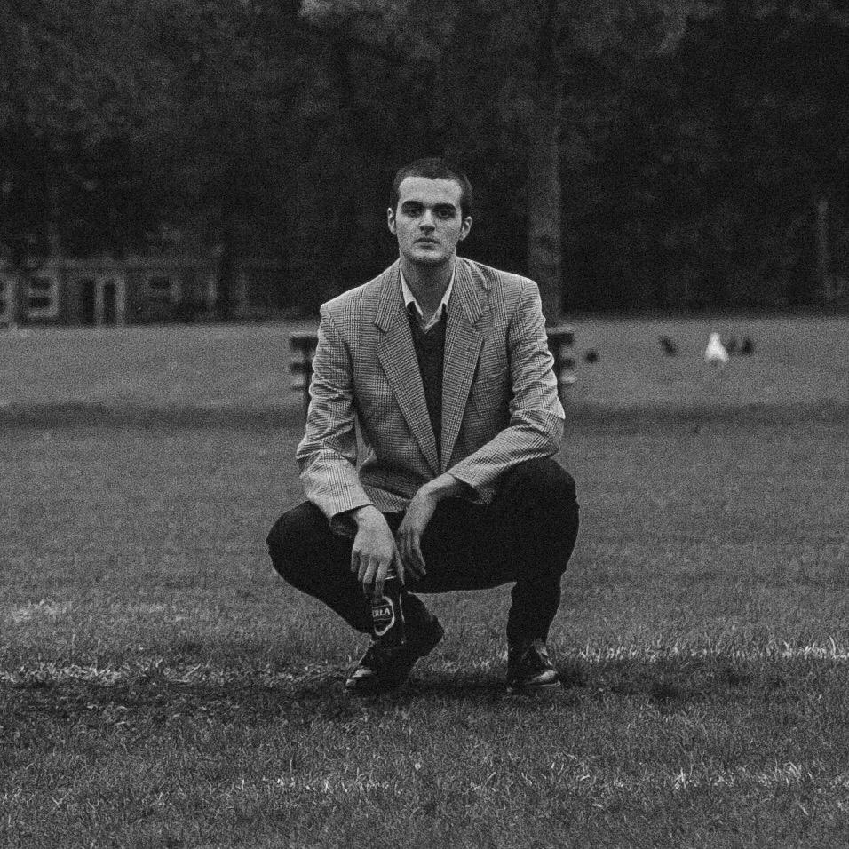 Former London Student Newspaper Photo Editor (@LondonStudent). Documentary Photographer. Public Relations Practicioner. Say hello! hello@reportpix.com